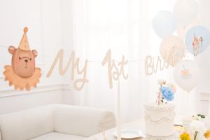 Парти банер My 1st birthday в кремав цвят с мече и мишка