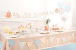 Парти банер My 1st birthday в кремав цвят с мече и мишка