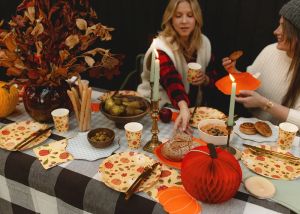 Парти чинийки Тикви и жълъди / Pumpkins & acorns - 23см./ 6 броя