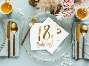 Луксозни парти салфетки със златен надпис 18 th birthday 